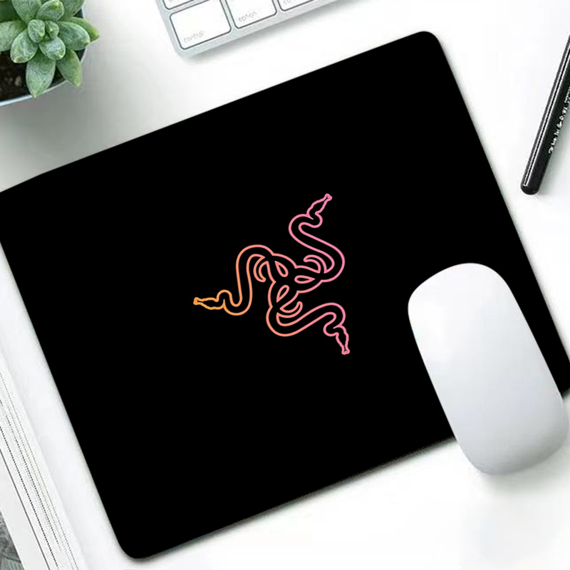 Razer Luxury Mouse Pad Anime G - огляд і ціна Tech Gaming Accessories