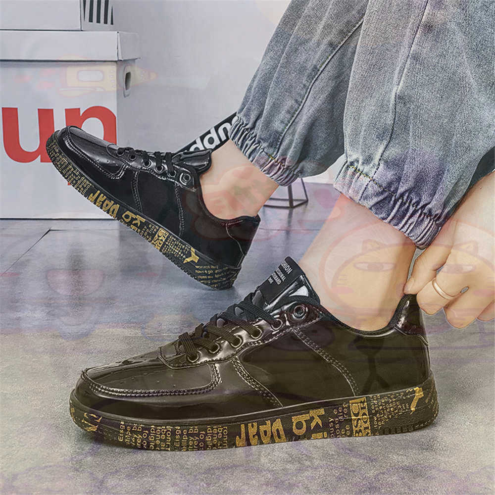 Round Foot Size 45 Sneakers Wh - огляд і ціна Tech Accessories For Men